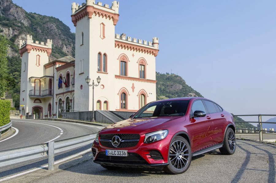  Mercedes-Benz GLC350 d 4Matic AMG Line Coupe 2016 года  (фото 3 из 26)